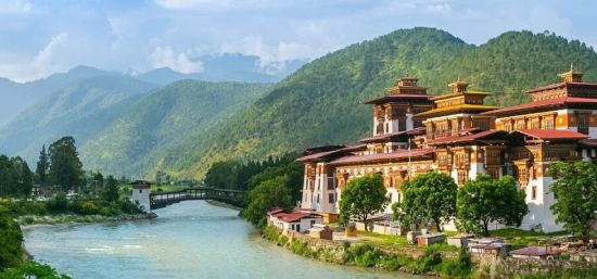 Himalaya Krallıkları : Nepal & Bhutan resmi
