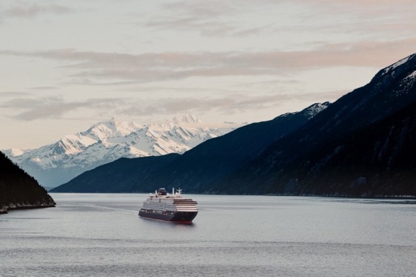 Alaska'nın Buzullarına Yolculuk resmi