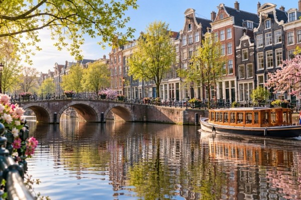 Lalelerin İzinde Hollanda resmi