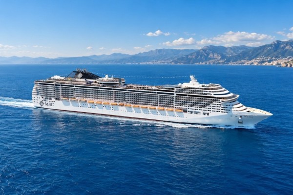 5 ★ MSC Divina ile Santorini’den Mikonos’a Ege & Akdeniz | Mayıs 2027 resmi